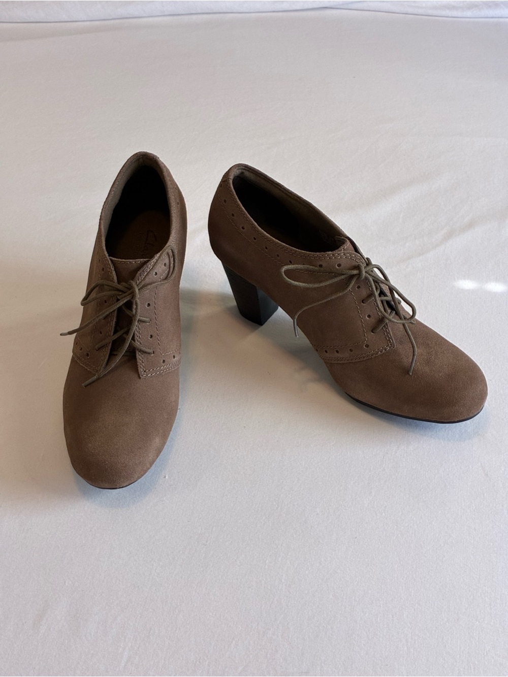 Clarks Brown Suede Lace-Up Block Heel Oxfords